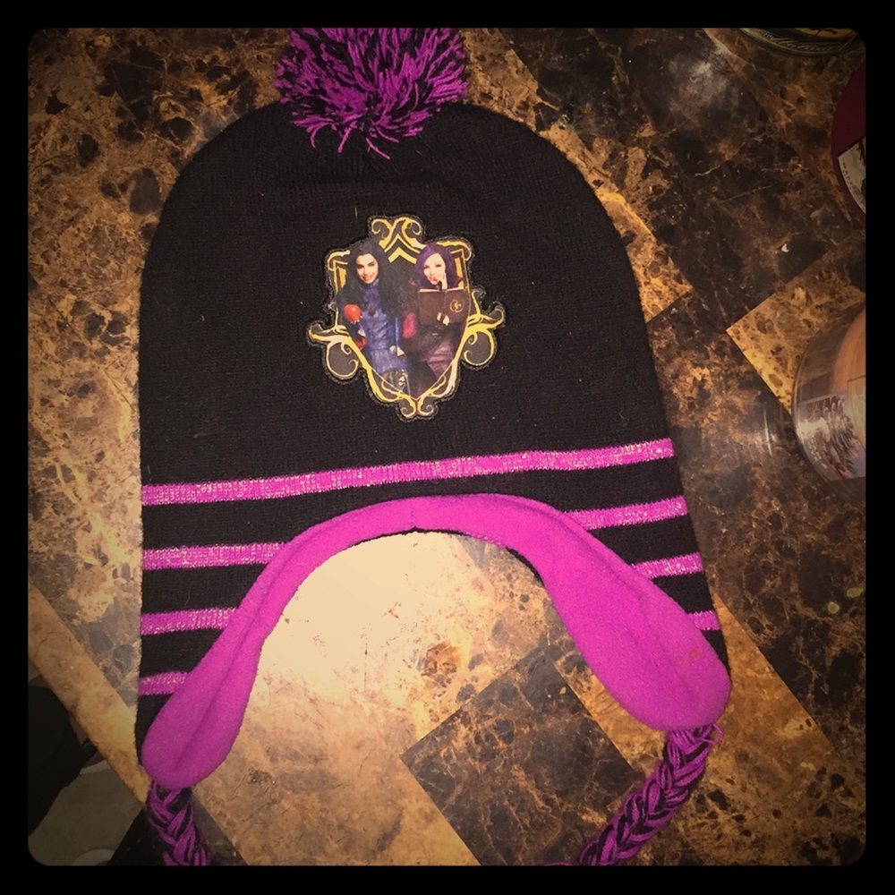 Disney Descendants winter ❄️ hat